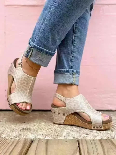 LP | Sandali con zeppa chic