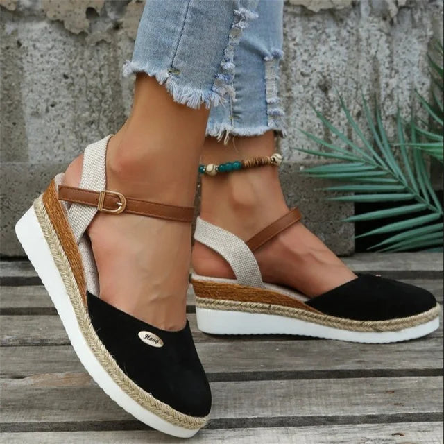 LP | Sandali con zeppa e punta chiusa