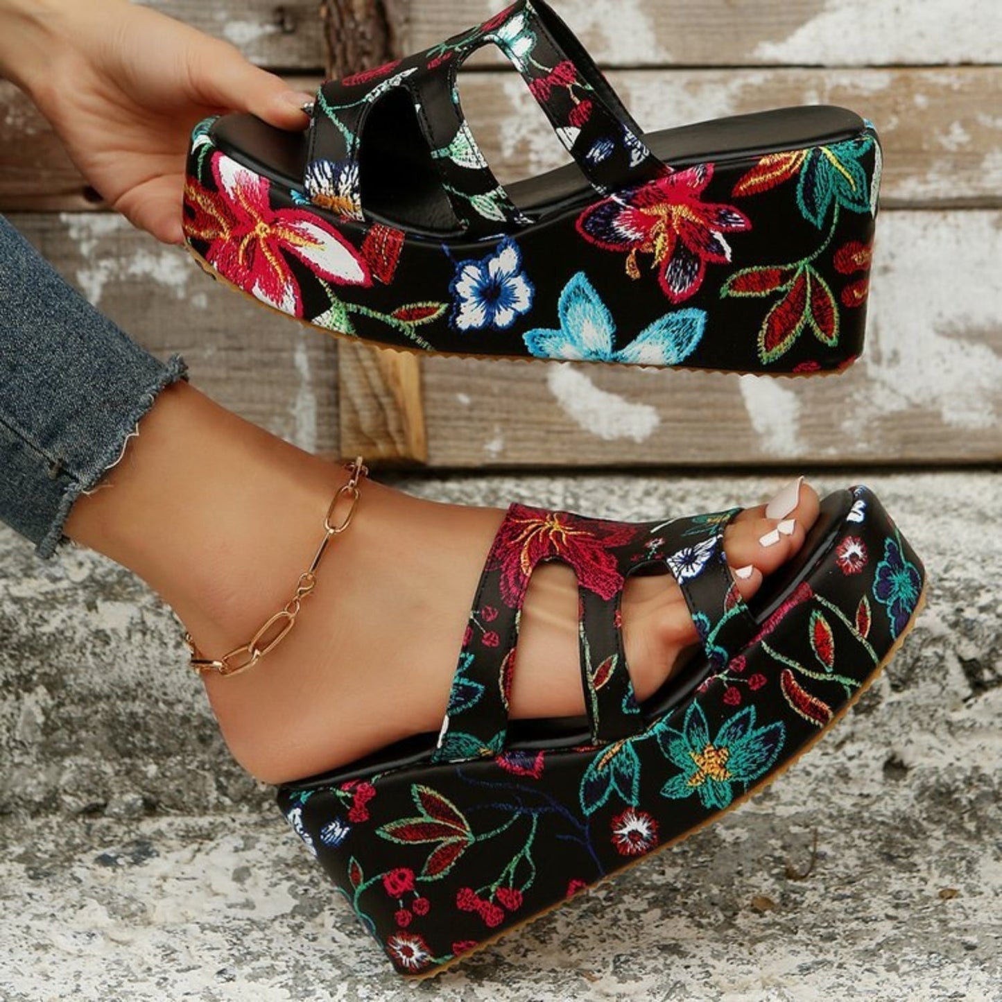 LP | Sandali peep toe floreali cut-out