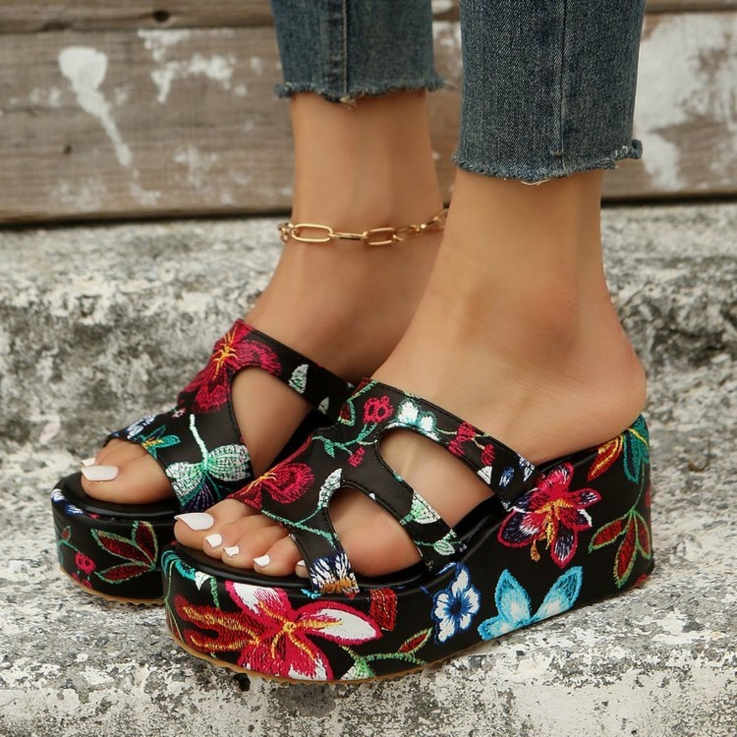LP | Sandali peep toe floreali cut-out