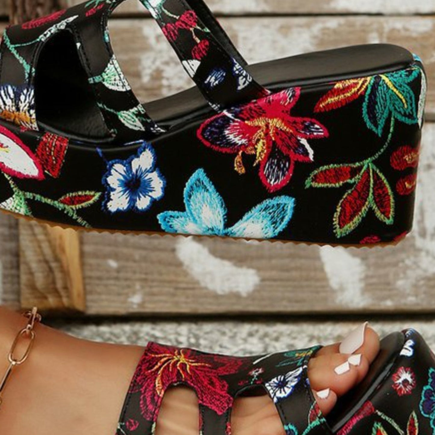 LP | Sandali peep toe floreali cut-out