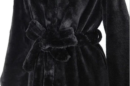 LP | Cappotto in pelliccia sintetica con cappuccio
